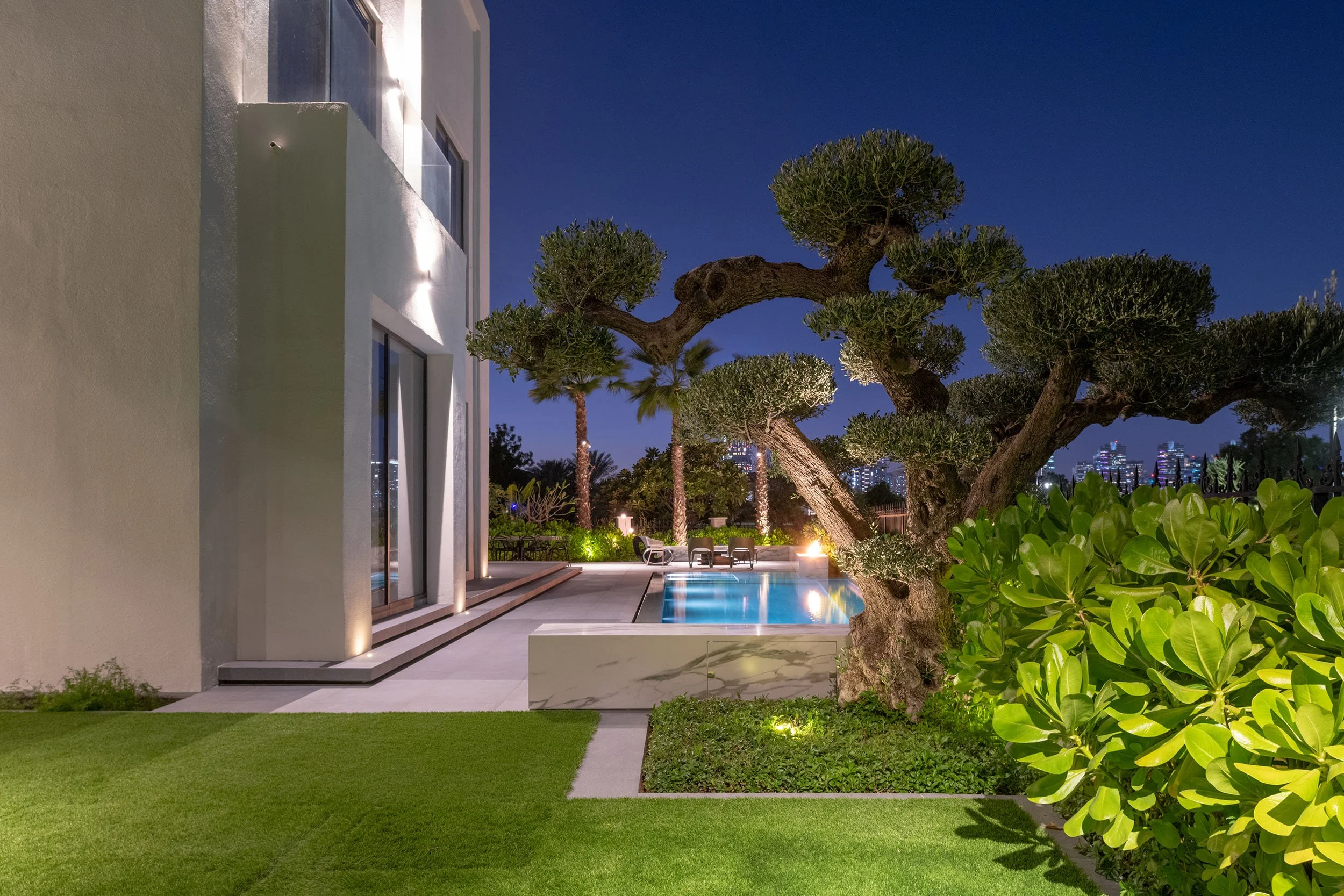 Moonlighting - The Secret to Natural Looking Garden Illumination